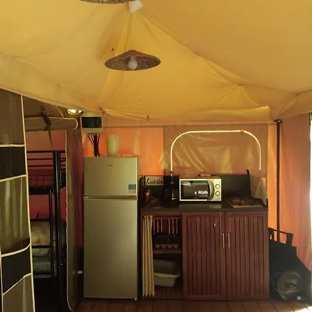 Tentes Canadienne - Camping Des Trois Rivieres Bassignac Exterior photo